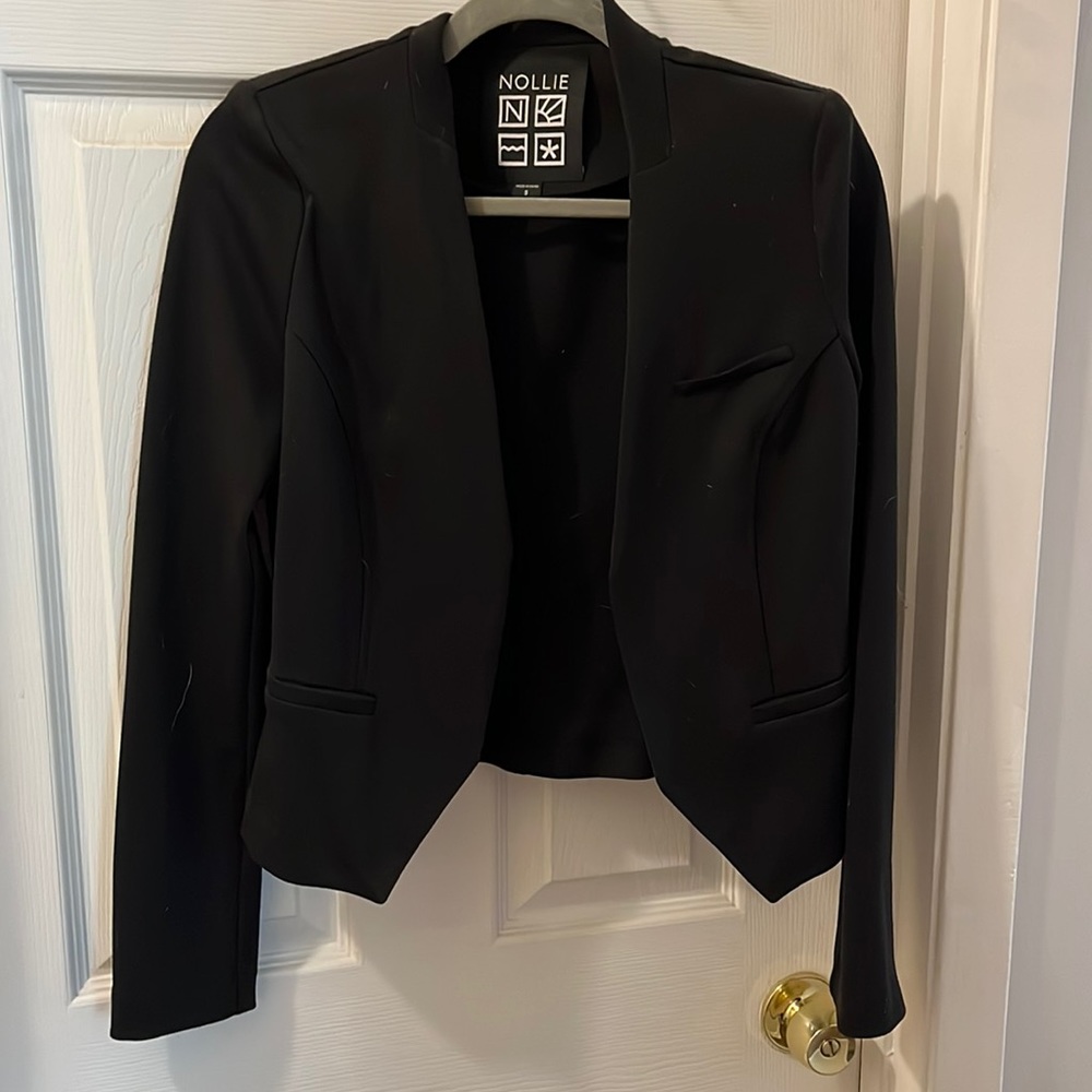 Light casual blazer with shoulder pads